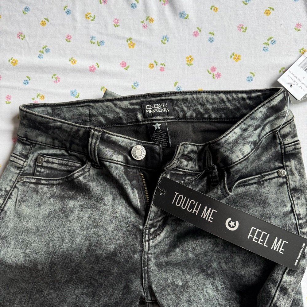 Black Stonewashed Skinny Jeans - Picture 2 of 3